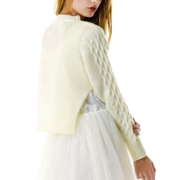 UNIF Chloe Cream Split Side Cropped Sweater Top ✨ - Picture 7 of 7